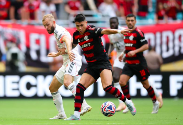 千宏财富 4-2进球眼花缭乱！神锋梅开二度 9亿豪门笑傲欧洲南美对决晋级8强